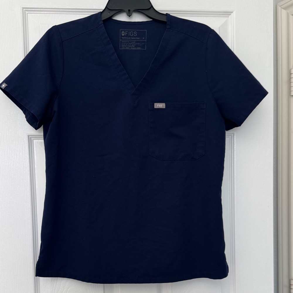 FIGS Women’s Navy Catarina V-Neck Scrub Top with Chest Pocket